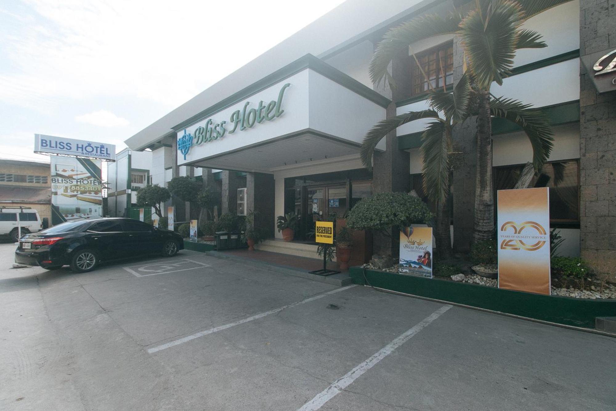 Bliss Hotel Dau Mabalacat Kültér fotó