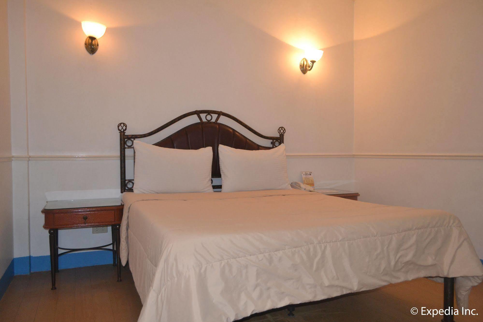 Bliss Hotel Dau Mabalacat Kültér fotó