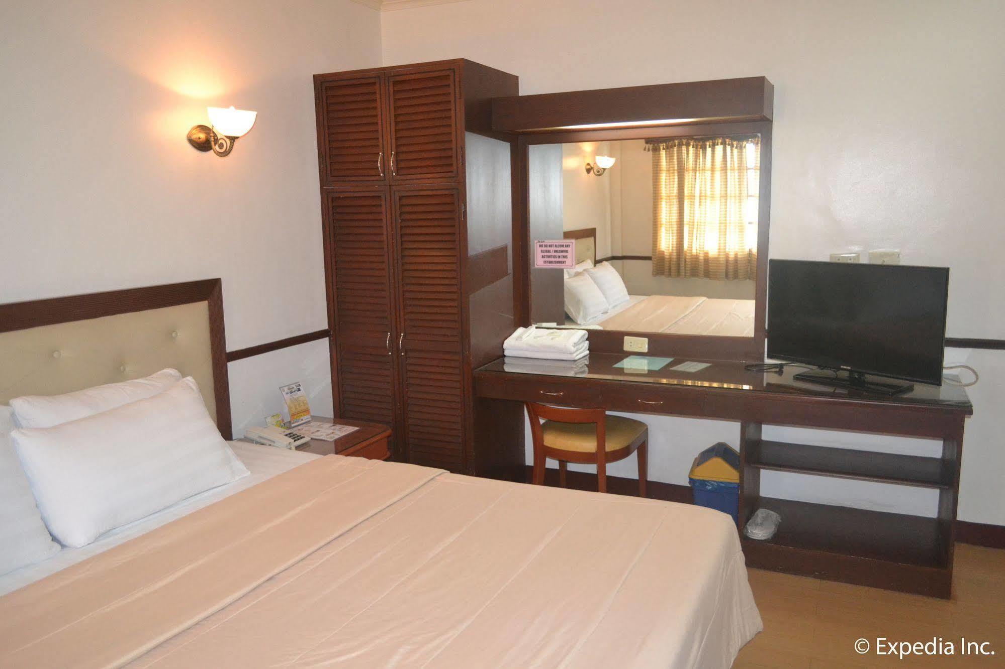 Bliss Hotel Dau Mabalacat Kültér fotó